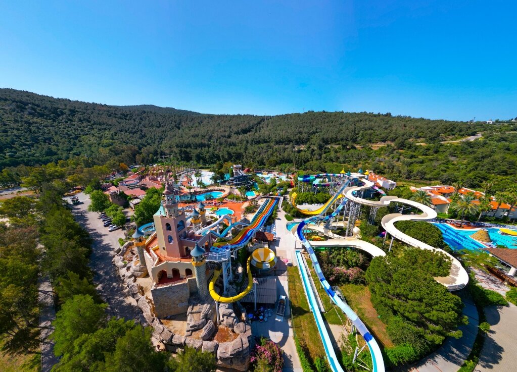 Aqua Fantasy Aquapark Hotel & Spa havuz alanı